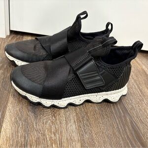 Sorel Women's Kinetic Sneak Sneaker  6.5